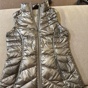 Athleta Women's Metallic Puffer Vest XS